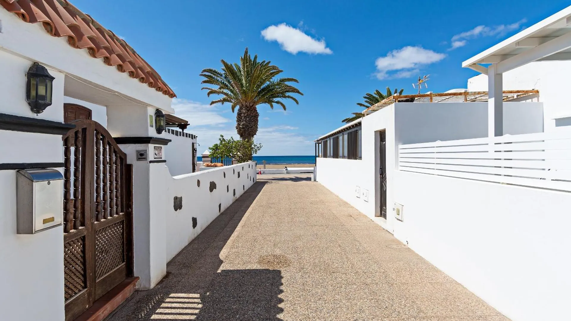 Prázdninový dům 2Br Terrace Home - 10 Min Walk To The Beach Playa Honda  Španělsko